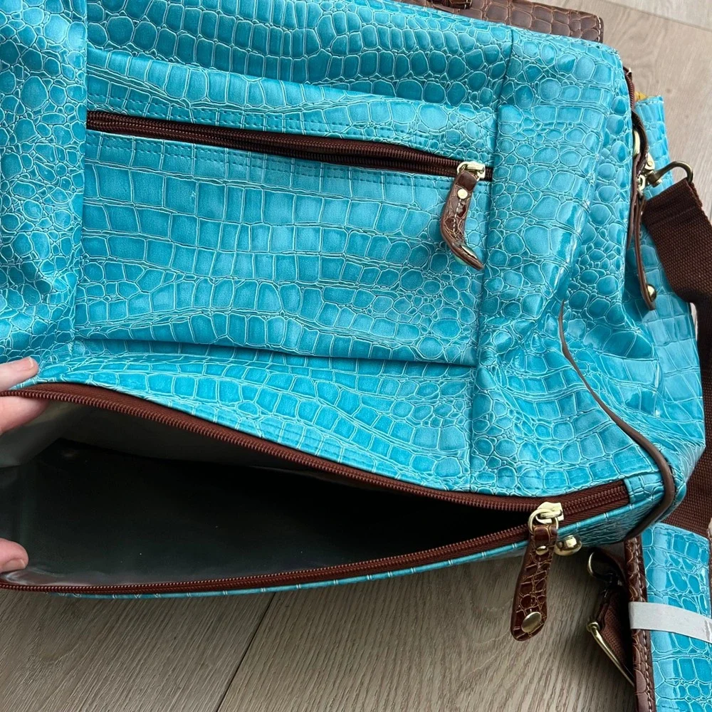 Samantha Brown NWOT blue and brown crocodile-embossed travel tote/weekender bag.